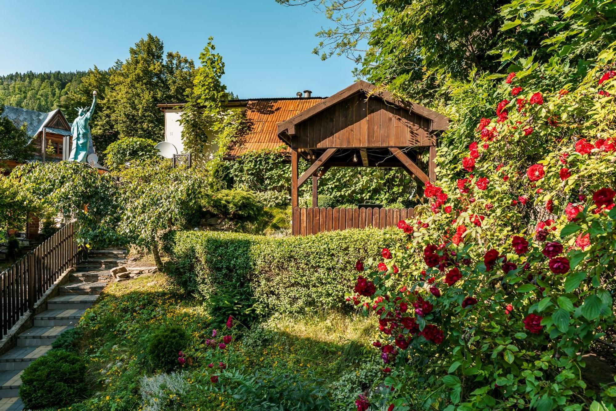 Appartamento Dom "Pod Gorkami" Szczawnica Esterno foto